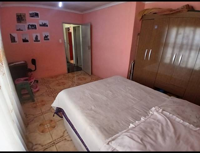 3 BEDROOM FREEHOLD FOR SALE IN SEBOKENG ZONE 10